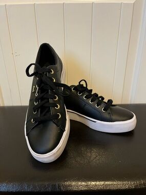 Keds Black Leather-Style Low-Top Sneakers with White Sole